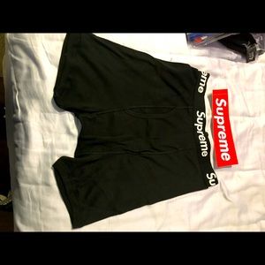 Black supreme boxer briefs size small new